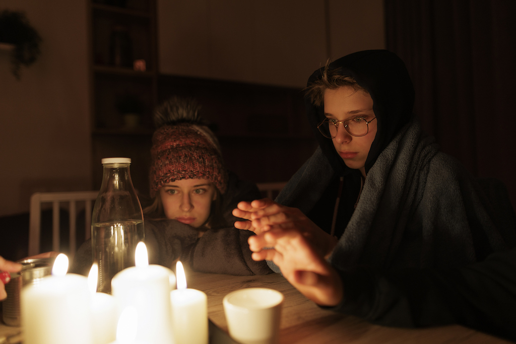During a storm a family experiences a power outage, leaving them cold and in the dark. In need of backup generator repair.